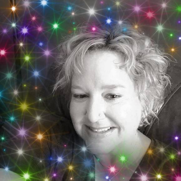Meet your Posher, Cindy - Picture 1 of 1